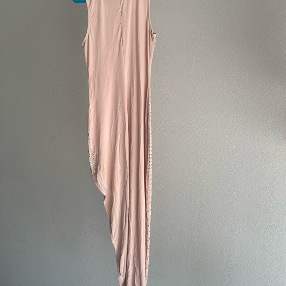 Pink dress with jewels - Picture 2 of 2